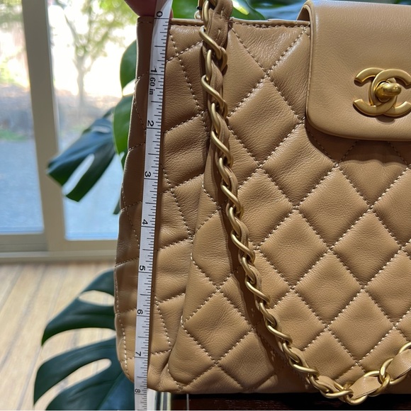 CHANEL Lambskin Small Quilted CC Tote Beige - Picture 10 of 15
